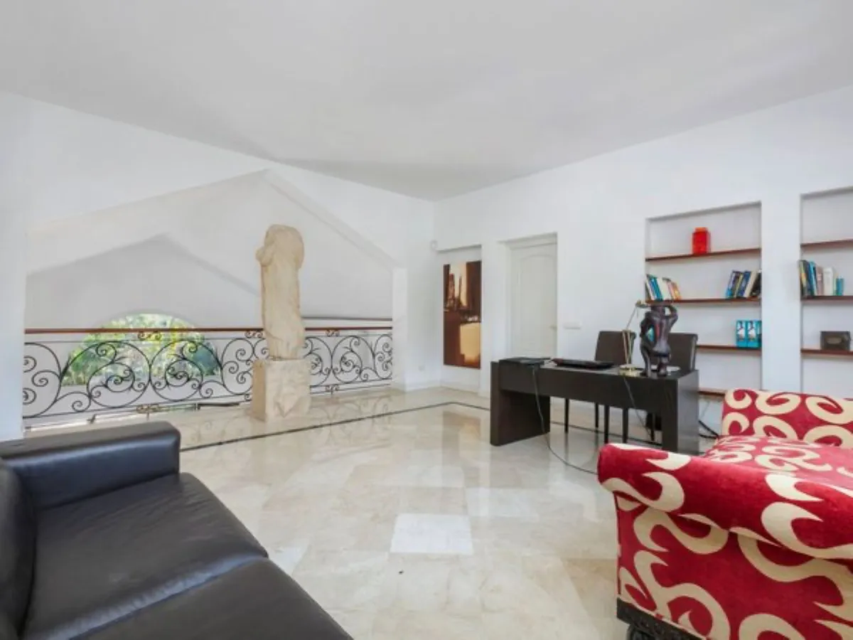 8b12da85-47f7-4c62-bf3c-f19fe17e043c