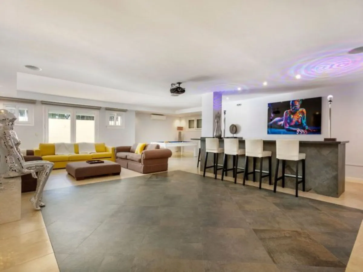 a2d38e31-bf67-4ac5-9a4b-3ca82e212d2a