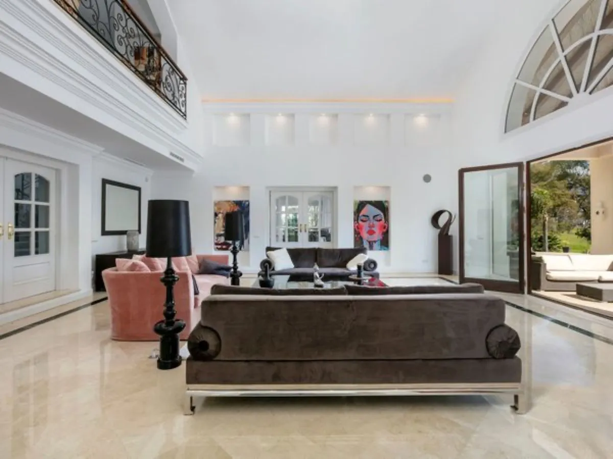 b9bc1b4f-c501-496c-aa0b-acc7f476440b