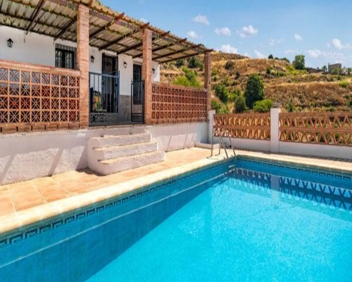 0ac650cd-e0e4-45b1-913a-7137a15d46b0