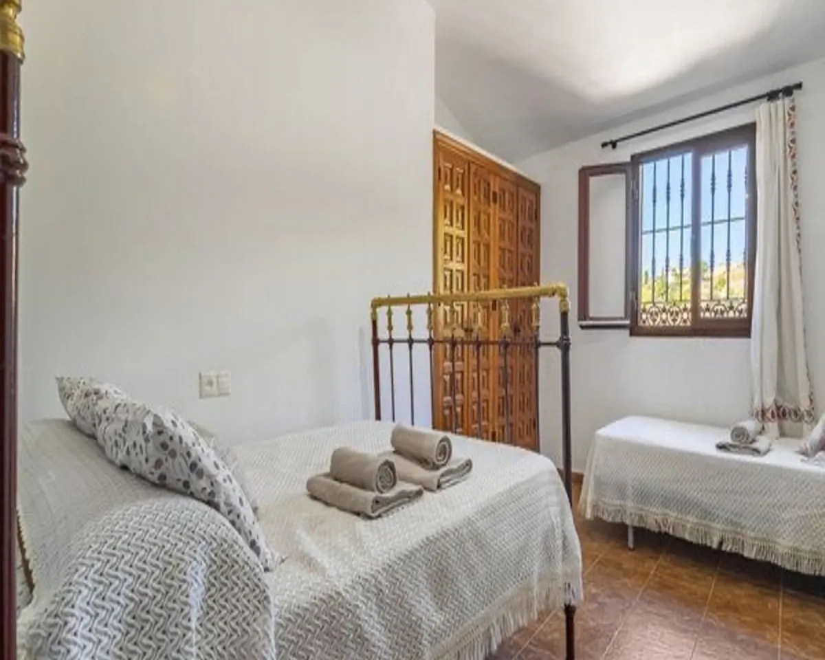 4e49cb86-fdf9-412d-9b4f-1efe4e44569e