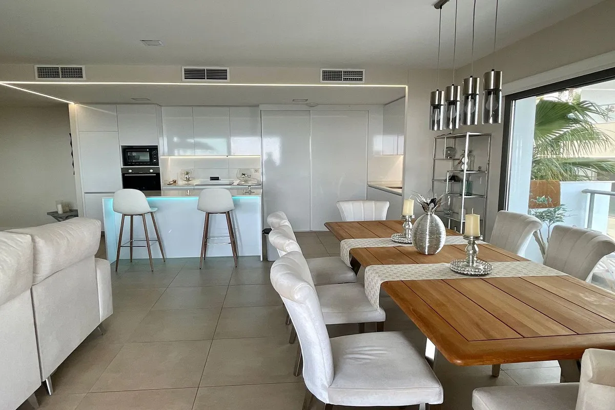 8d35119d-147c-4594-a7b0-648dc75f8657