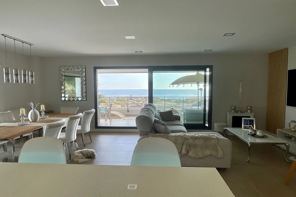 91474952-a12d-4127-a057-ba5cb6859699