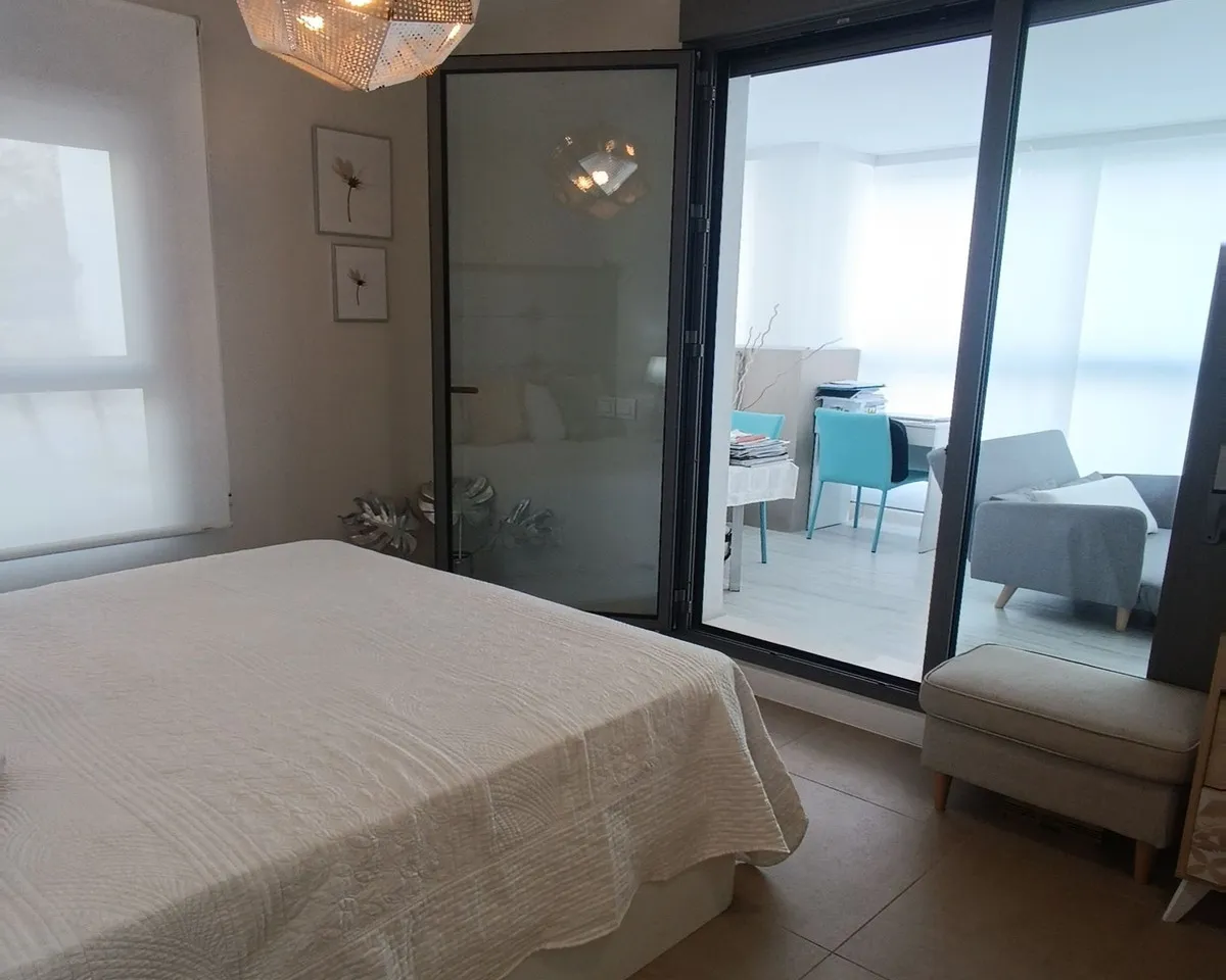 e1917760-8906-43c7-b6ce-e8fb9396e8ac