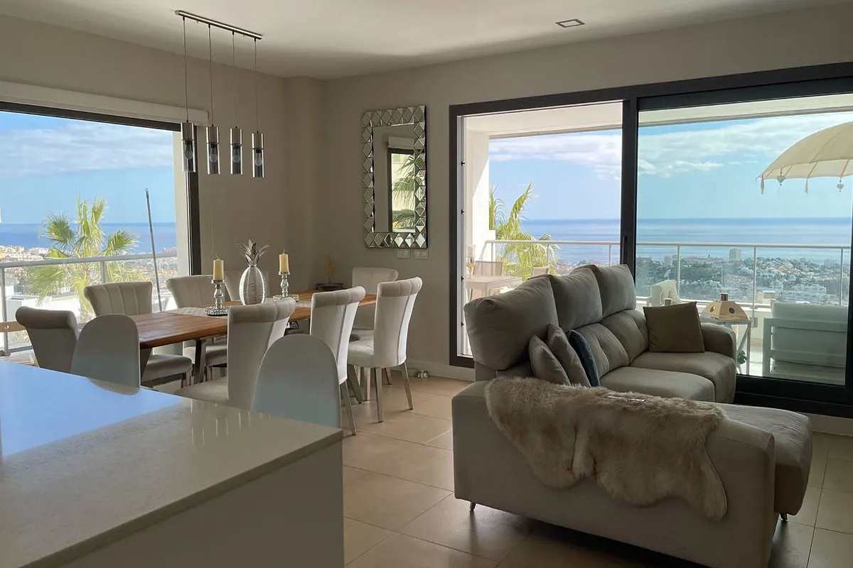 fd3c5c4b-48bf-465d-af1b-b18d159c41df