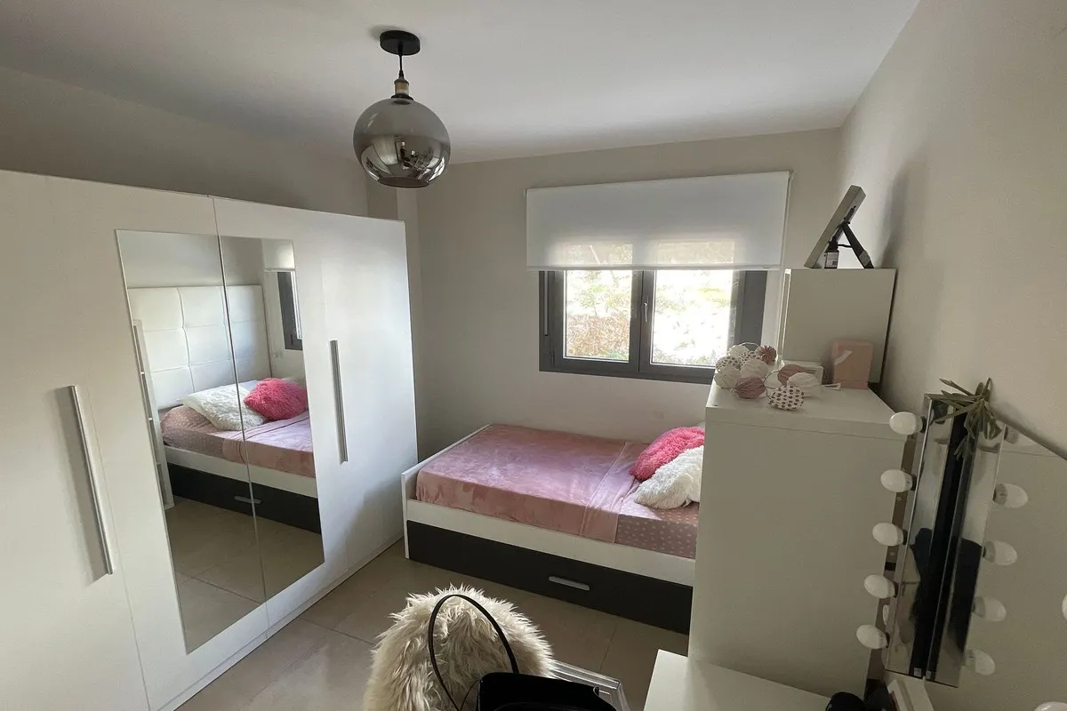 ffb11a8d-7b04-4c49-b24d-ab08bf2d8e3a