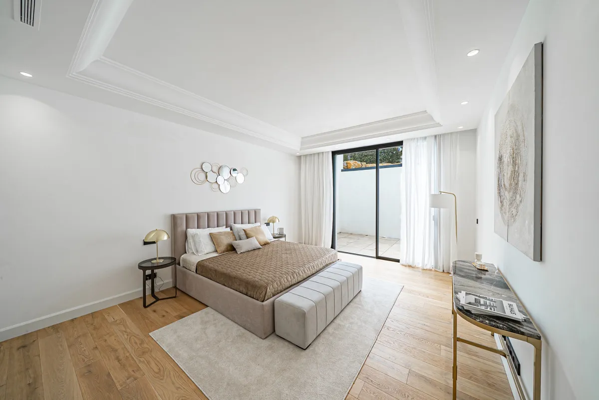 584ba0c1-e3f3-4d5b-8df5-be050d2ec828