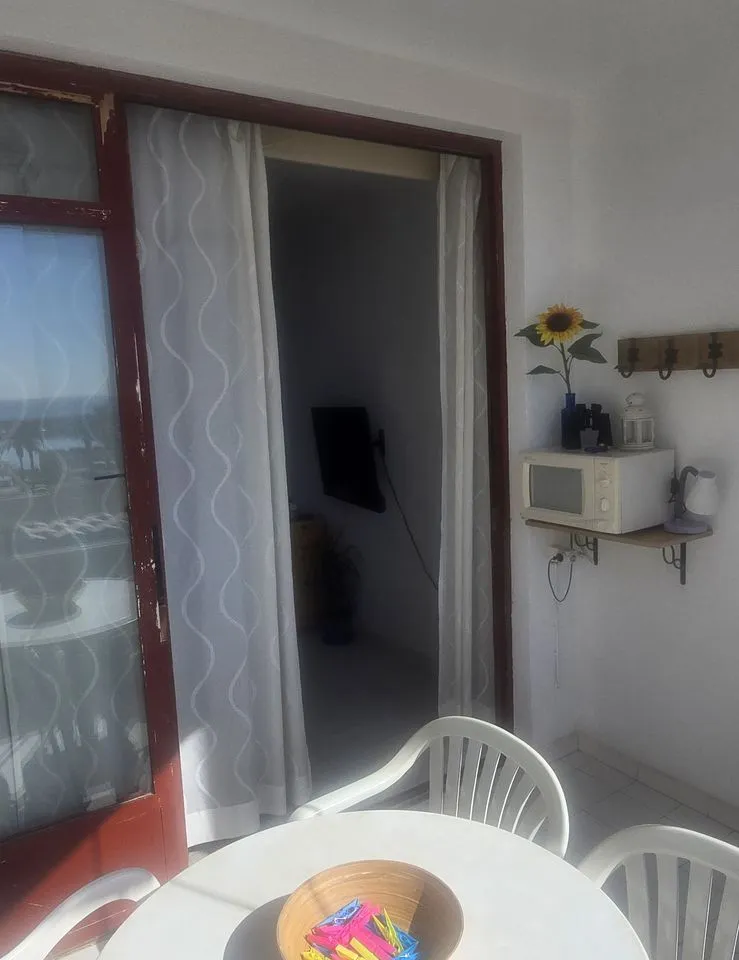 e0554524-691d-4450-bb91-1ef5087dc3f7