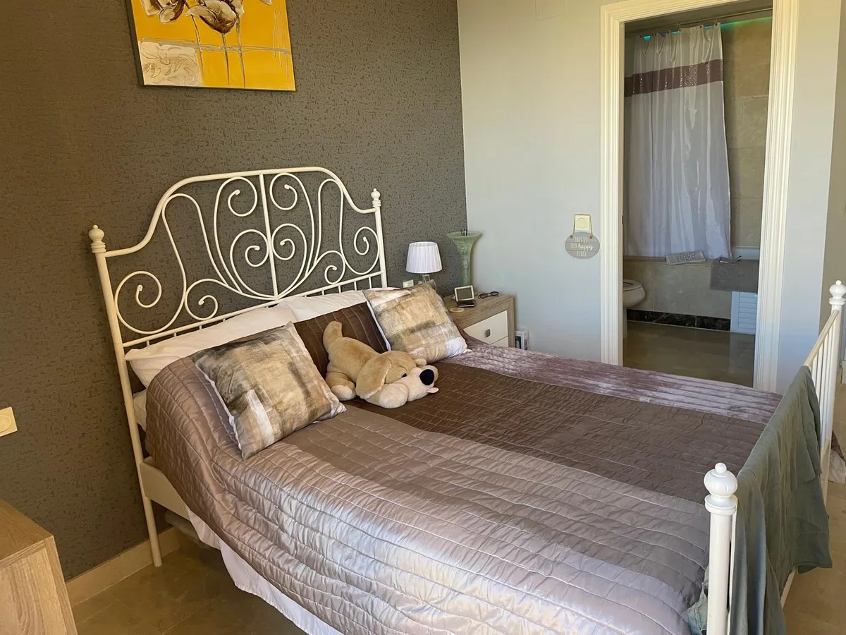 7a6c7c06-f6b7-42a4-b369-c522258a9ef3