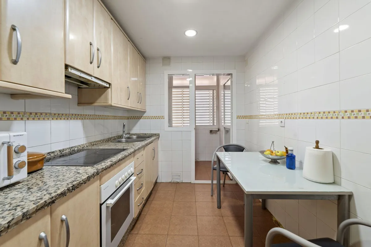 754c050e-ff6f-4d32-90a5-ea03038d82a8