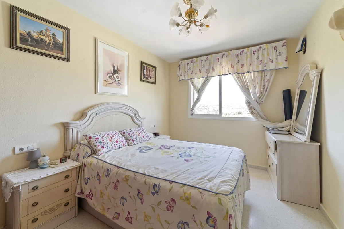 96e9bf2e-343e-4468-b4d1-ce178a3387d4