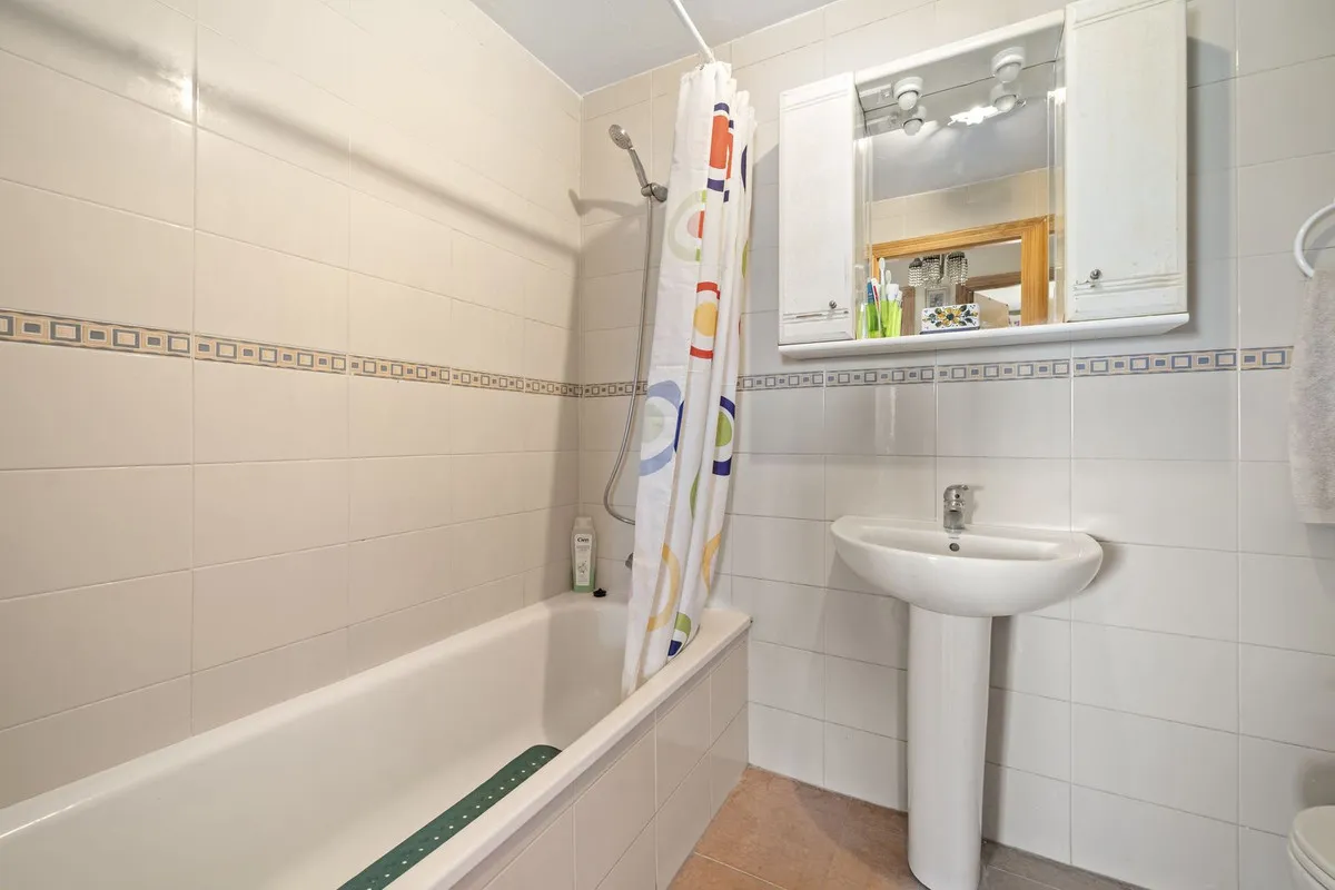 aca826d3-56f6-419f-9c73-78eff9426238