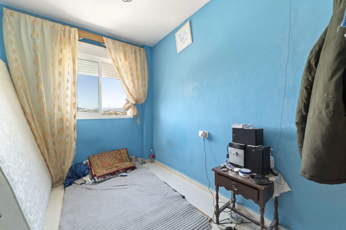 ccc4d2f2-3026-495e-9822-247785f3b1b3