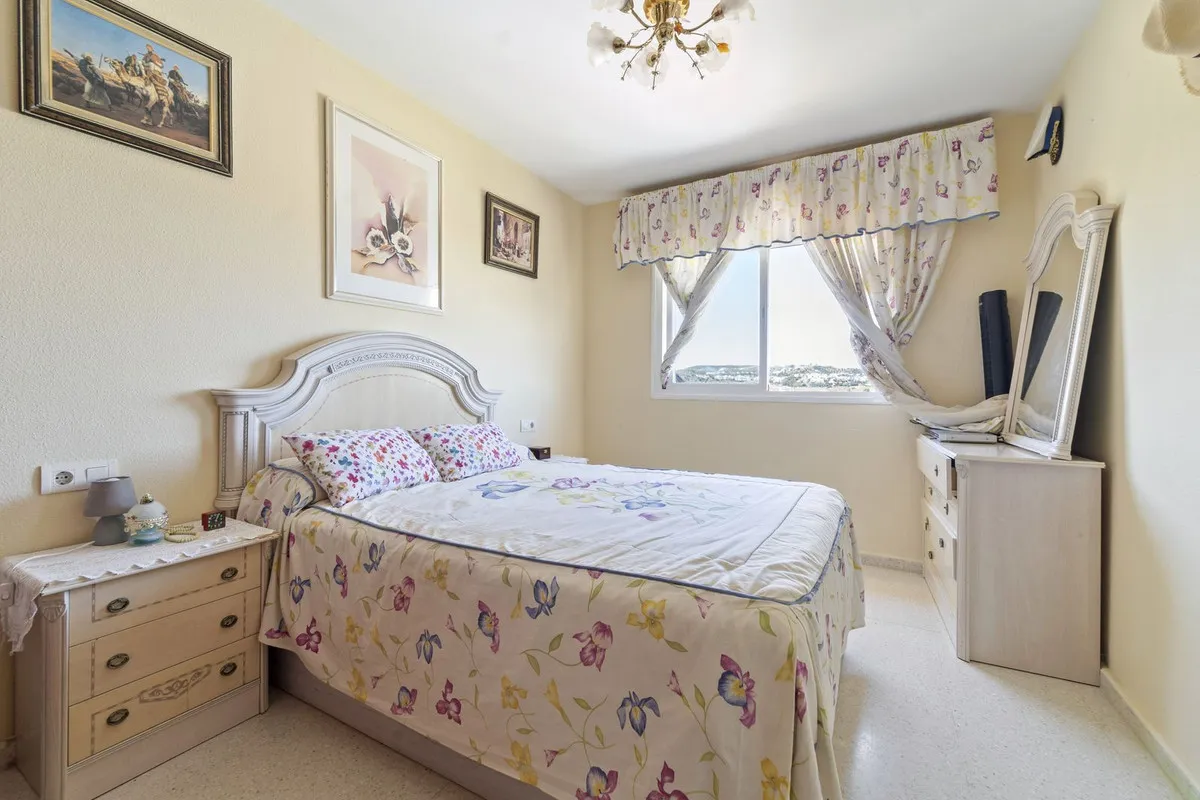 f2f3ec5a-ab6b-4453-9a1f-90b2b970e220