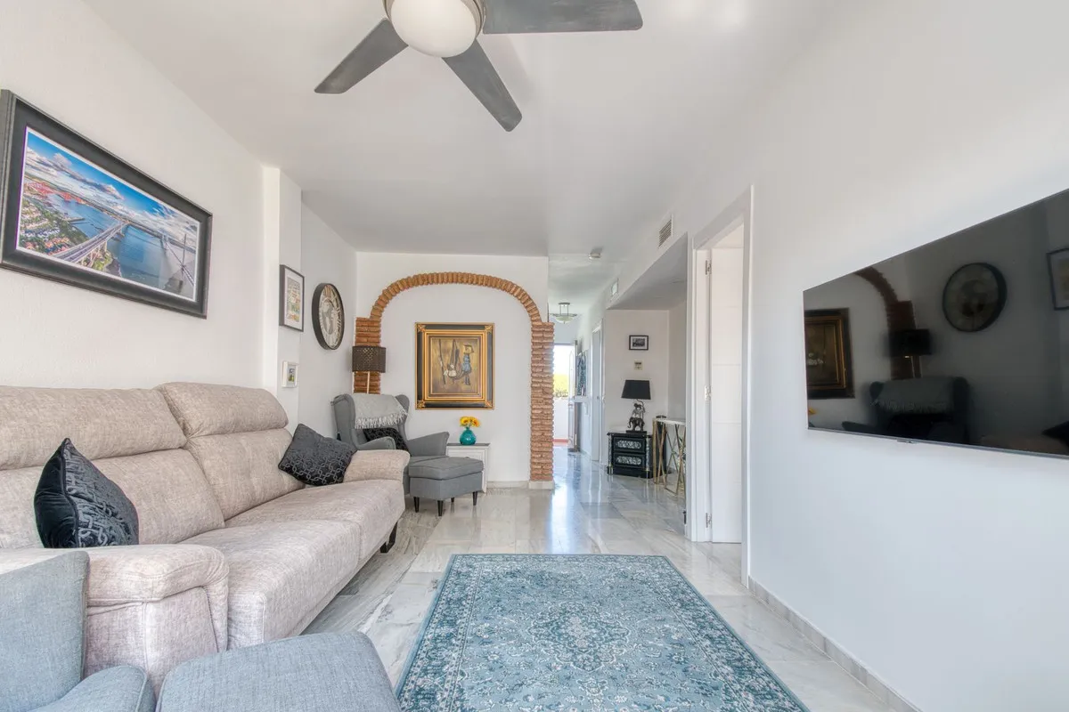 070452db-abf4-4c25-b535-67a7c93ea059