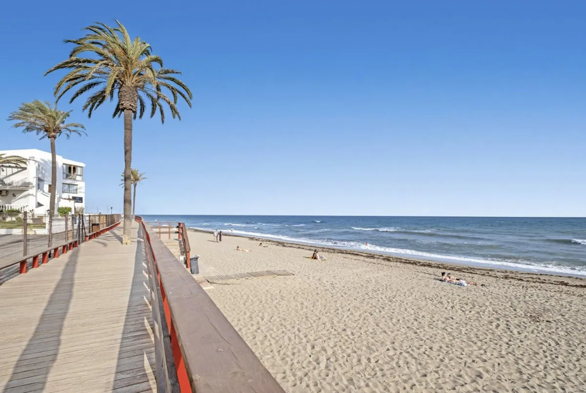 463b176e-6f04-48a2-b889-ab795c470ce2