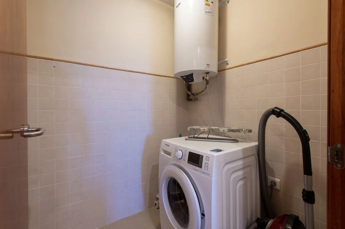 1274a553-7827-4a05-8b0d-743a70b1fd98