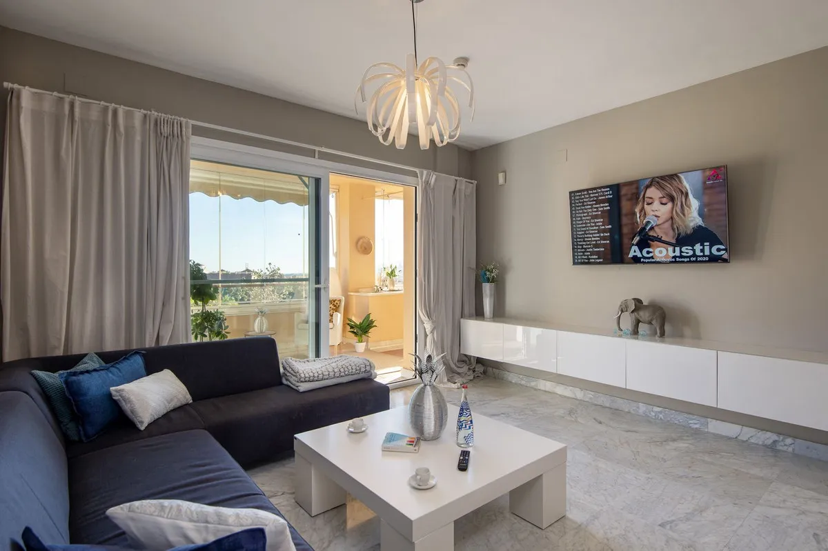 98f84808-9e90-40e7-bb92-fd7a17d02551