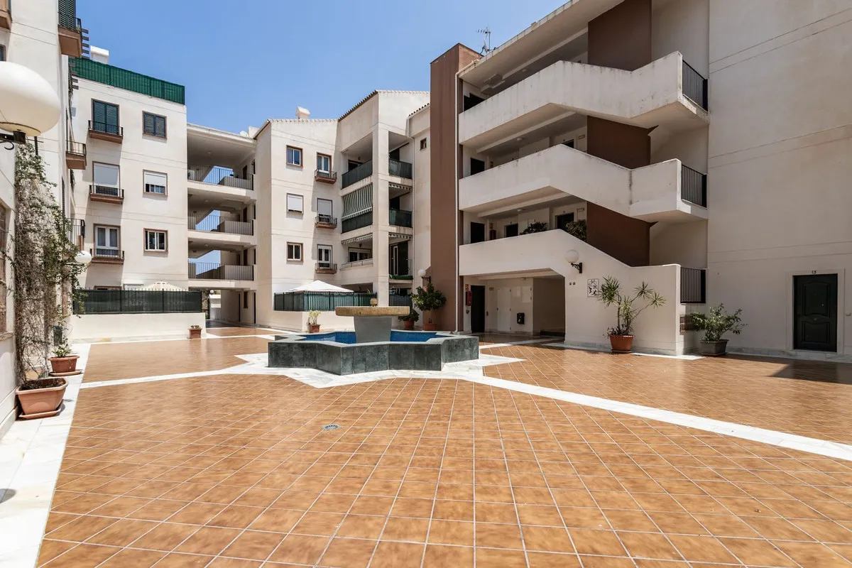 187c4d87-27b5-4265-a8ac-ea7efcc86e71