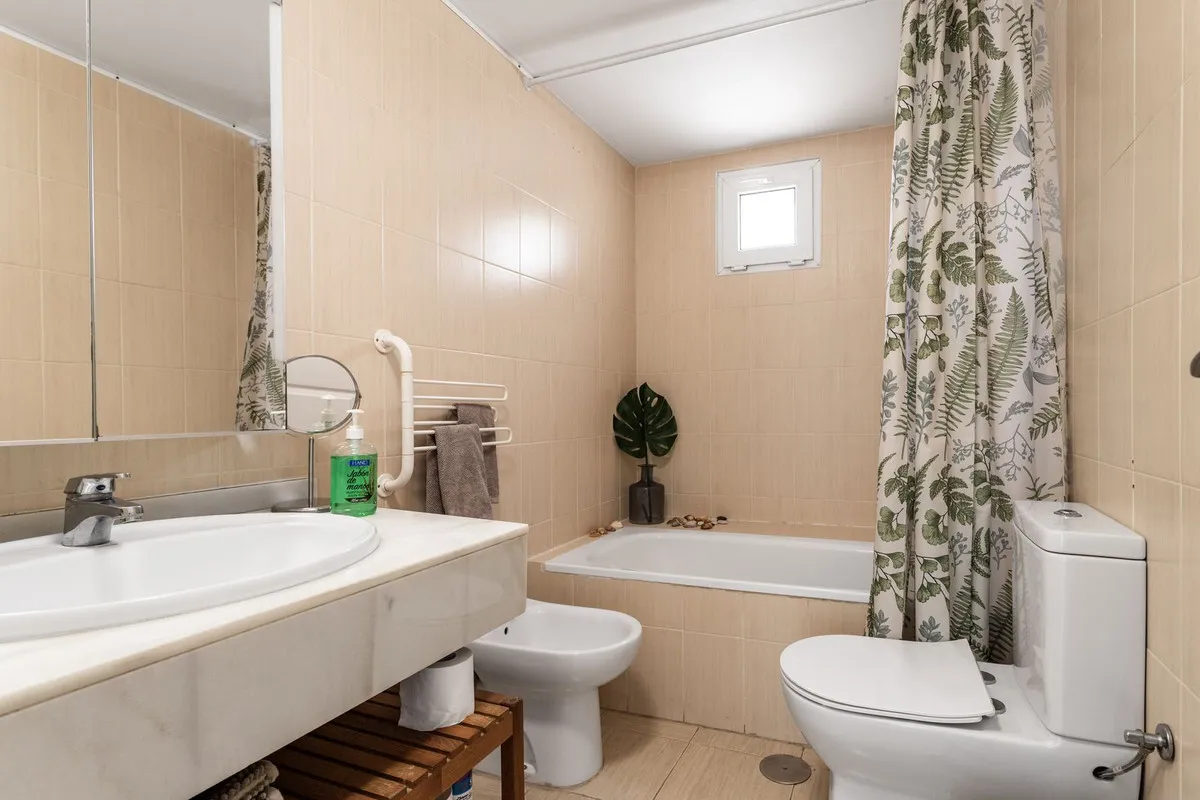 aa737609-5b6a-4555-a6c9-218c691743af