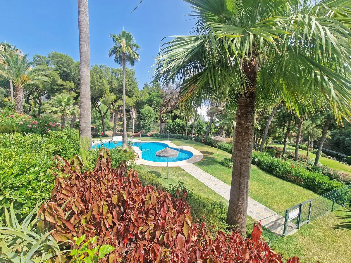 0c7aa75b-1215-411e-a3fd-559d47a7c54d