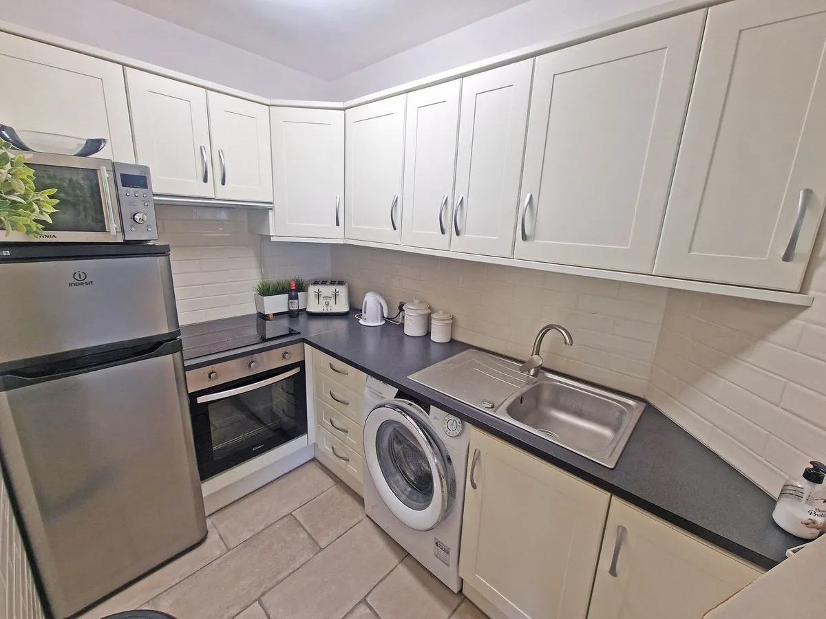 4a7c9e1f-ac4a-4460-83cb-2a7f54605ef3