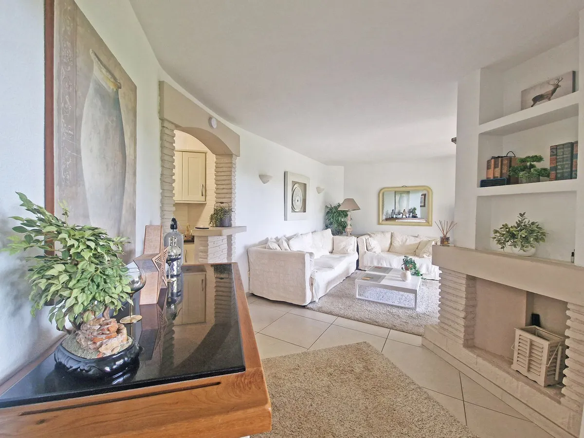 5e69e3a5-17f1-4f36-90b1-20a246d1ab9c