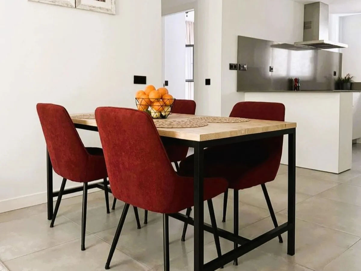 c7bba0a3-5b24-4800-957a-c544d76e2d17