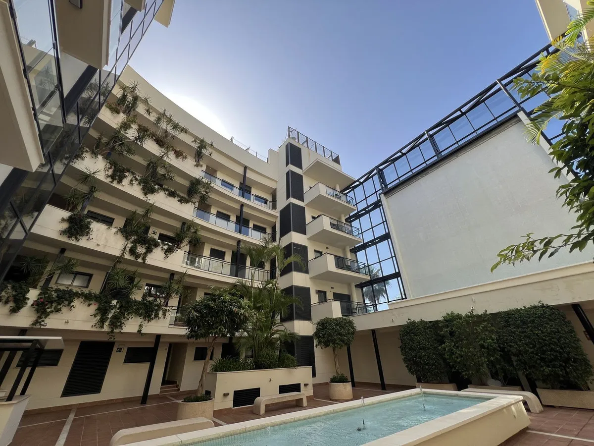 998a99f7-ed12-46a7-906a-9e9d22525794