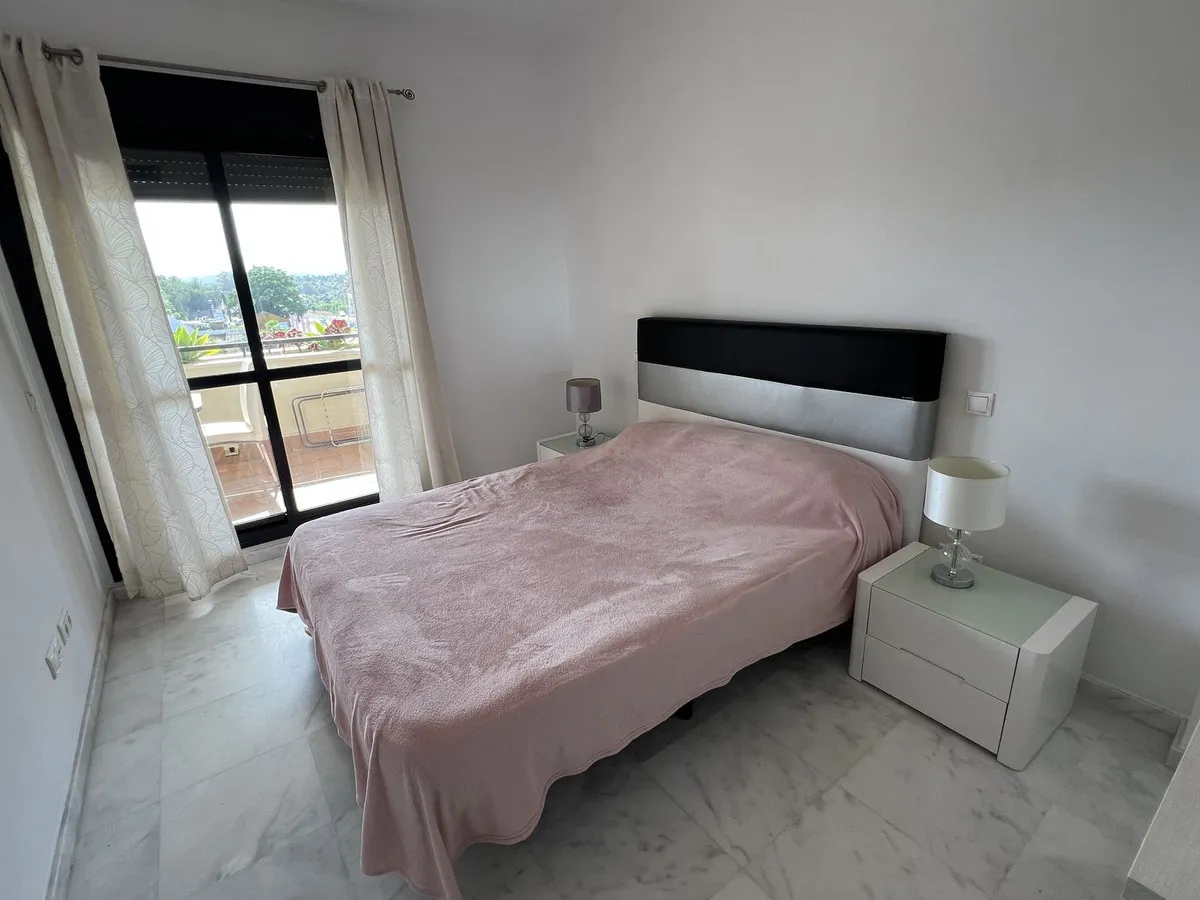 f778f8fc-d370-4c95-9902-5e6f241739f8