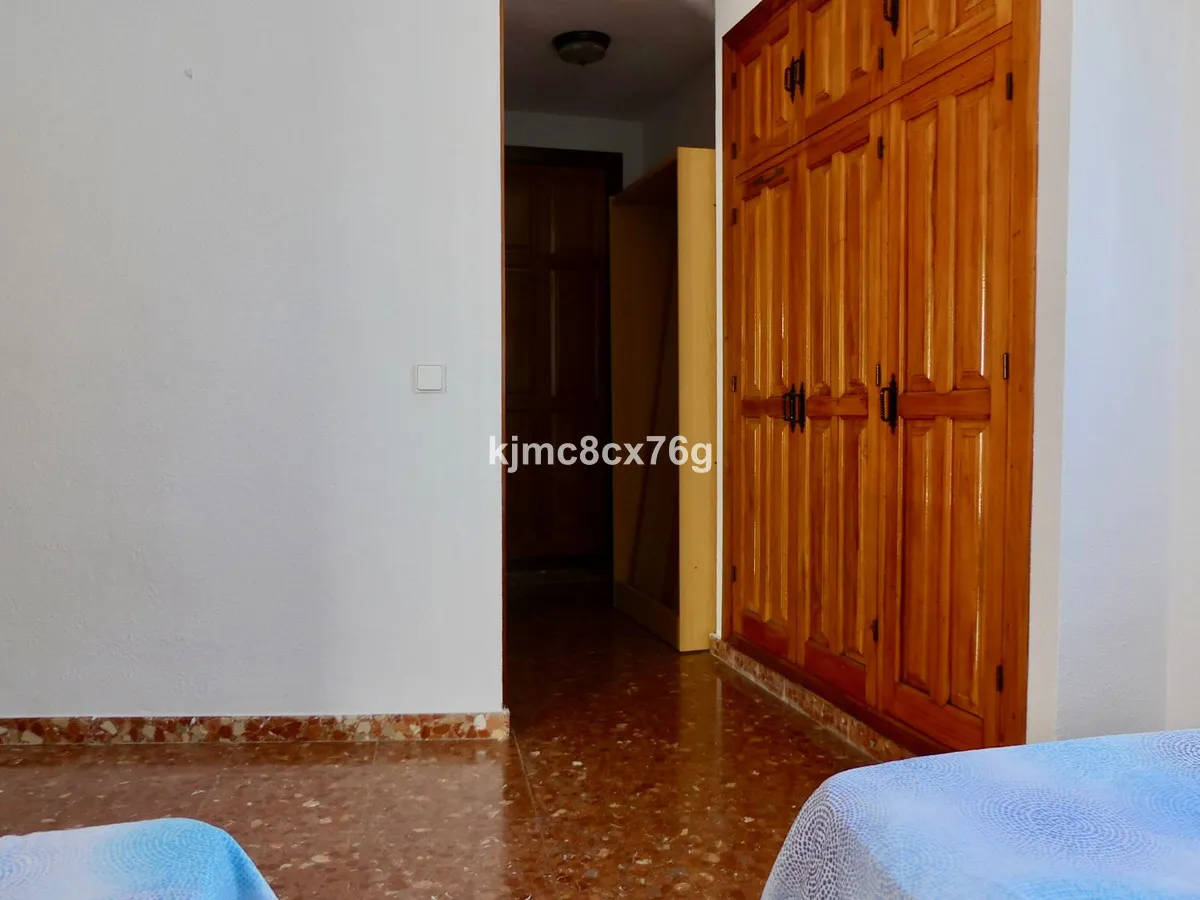 3dc02148-f623-4aaf-860e-d89d81bc0bf7