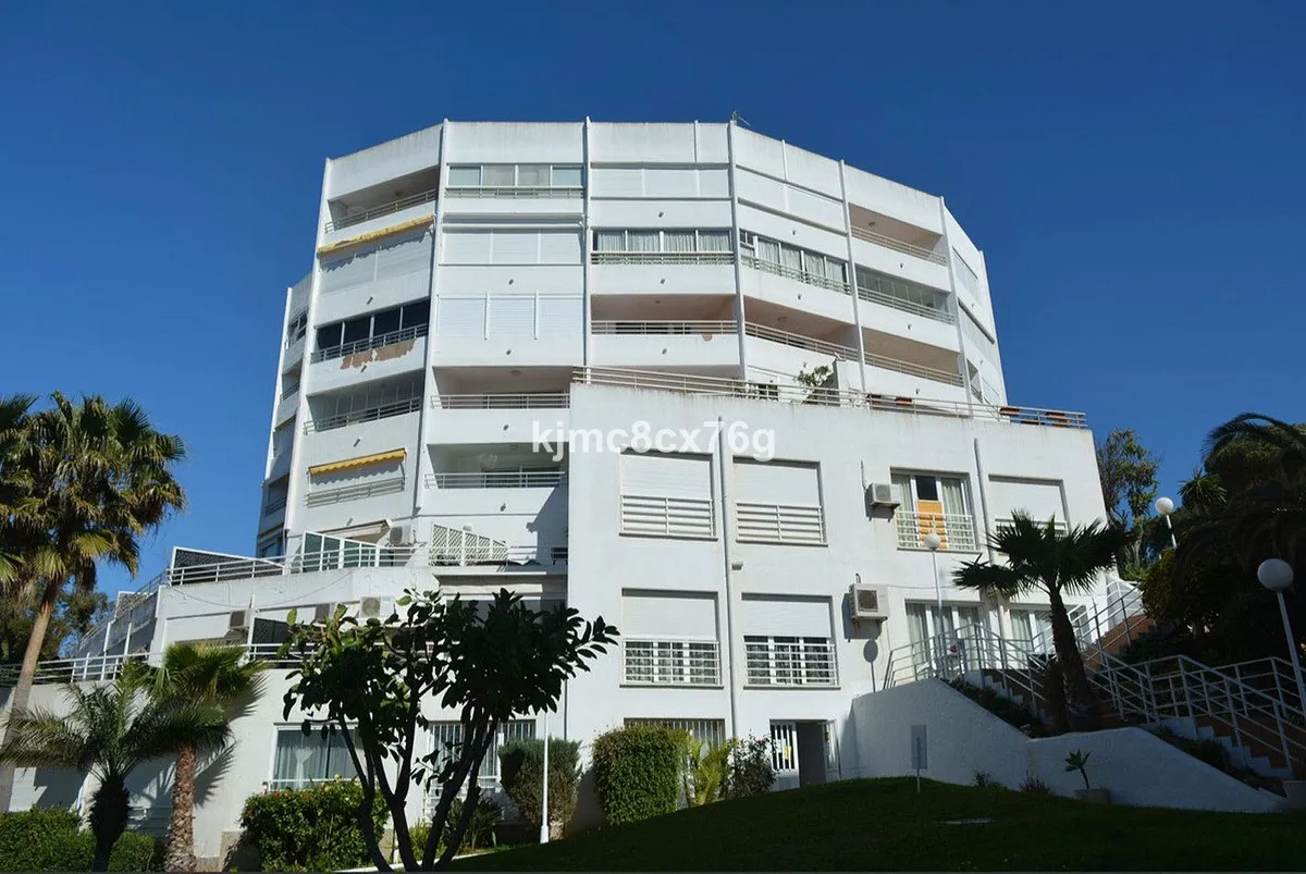 409de0ee-651d-4cd3-8f25-9328502c1644