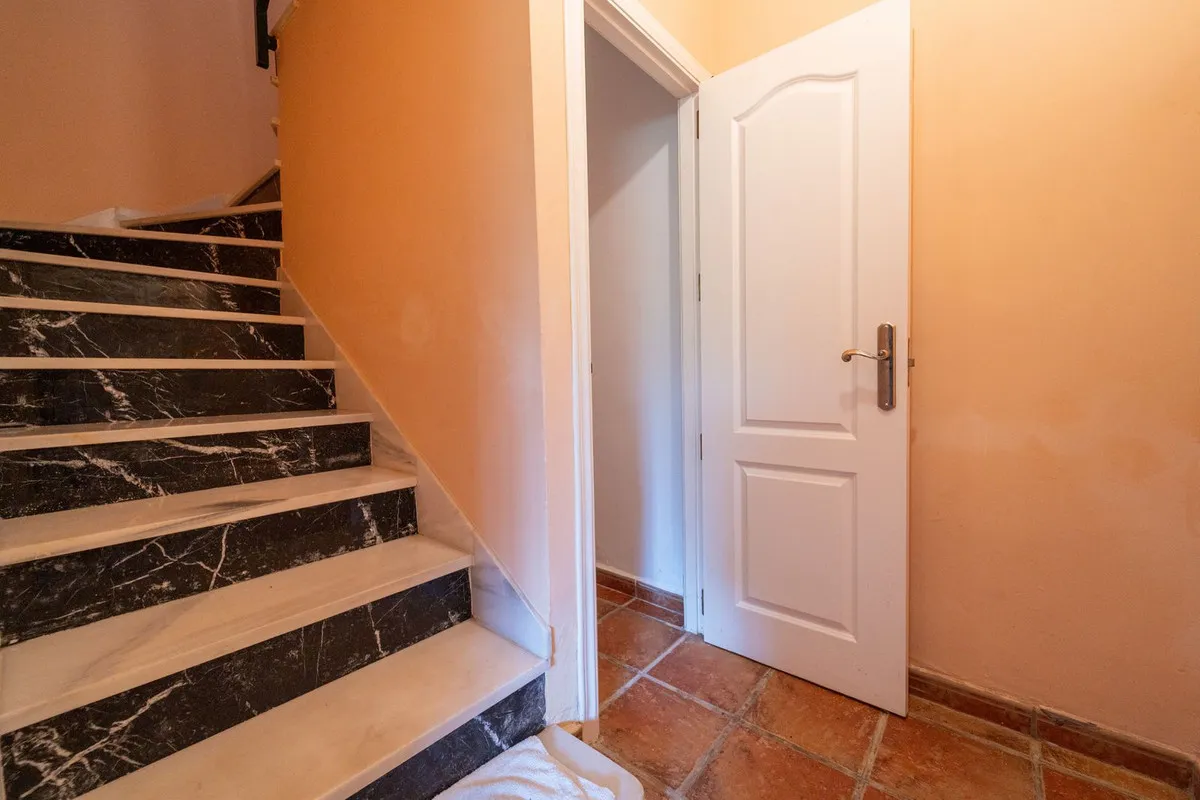 1c4de6c4-ee8f-47e6-b6a3-96583e3b1771