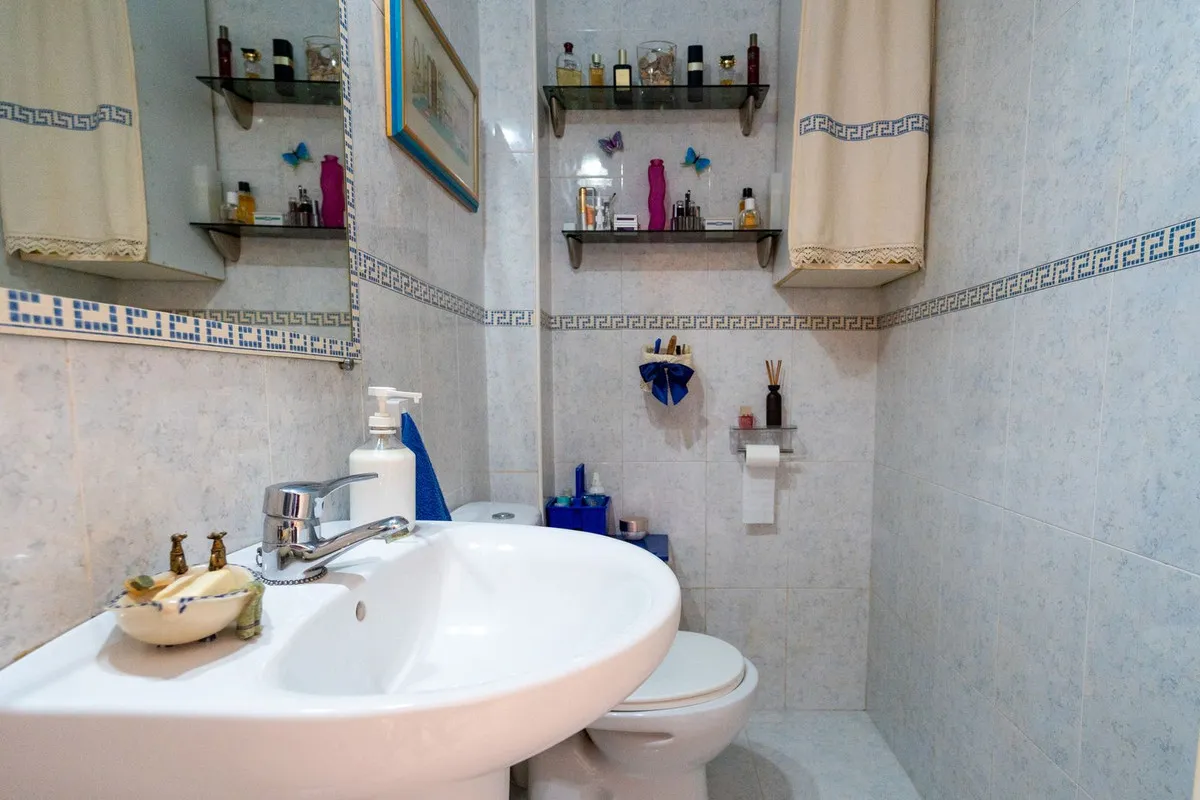 75a494b6-7839-41bb-8df5-0f4e72602b9b