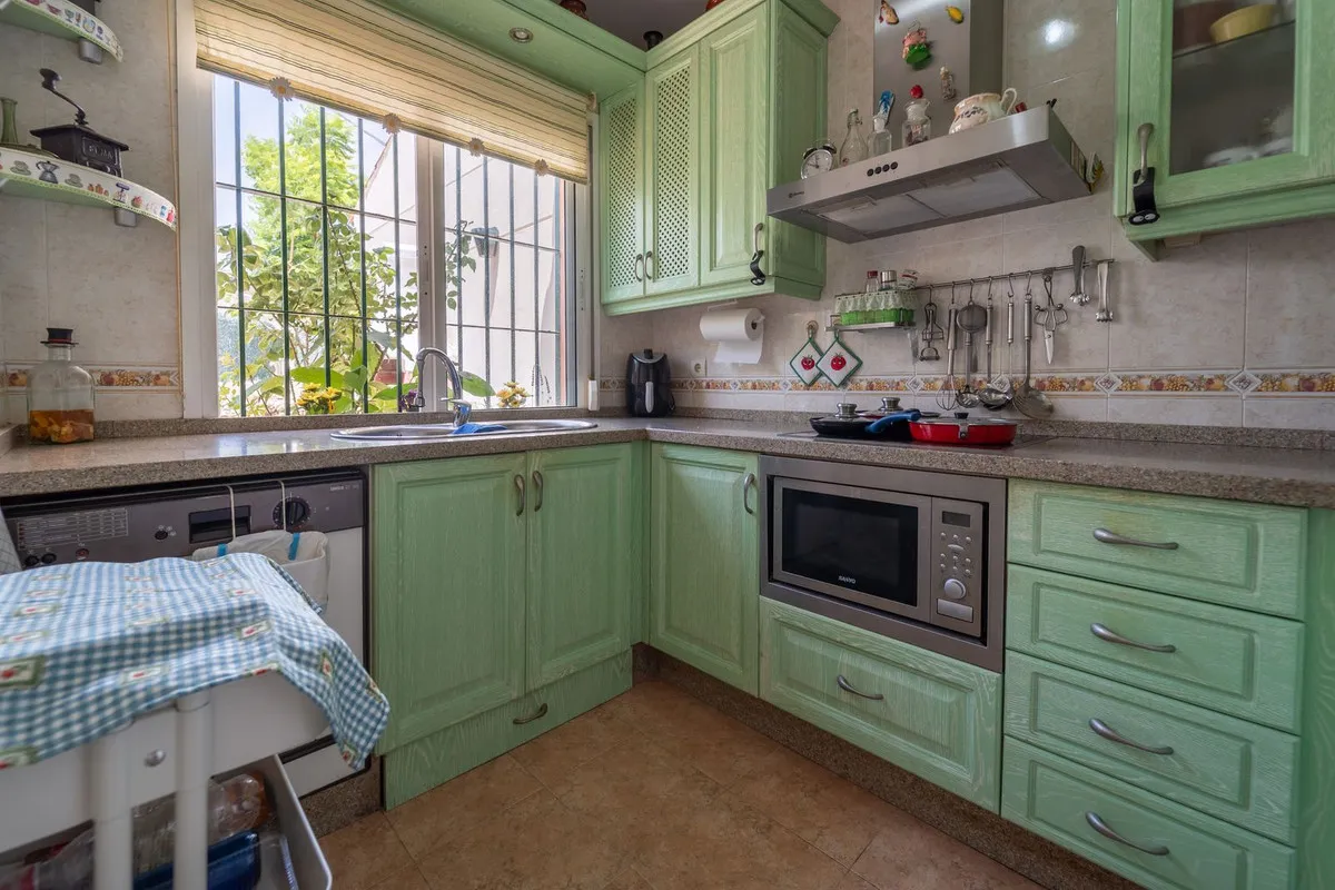 b3b1c889-249d-4ac9-993e-4bffbdbc55d0