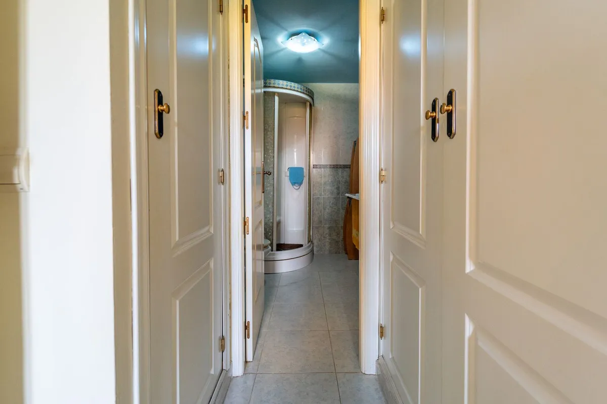 fd166057-e9d4-43a5-8917-3d90a529b203