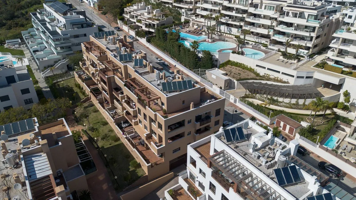 d0cdf74d-fc3d-4150-8a04-4ed41f0d2731