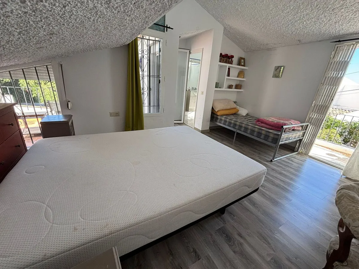 a6e4863f-cfdb-4271-b35e-43b37f8ddb69