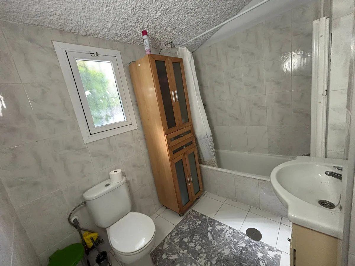 ad2c33a3-5159-443a-91d4-92b5183abf1c