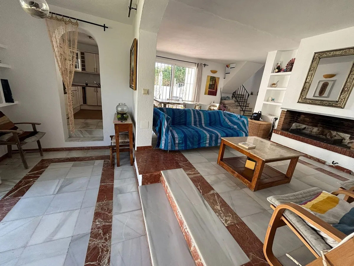 fc767ea8-4a6b-4f6f-be66-d1ddbf300327