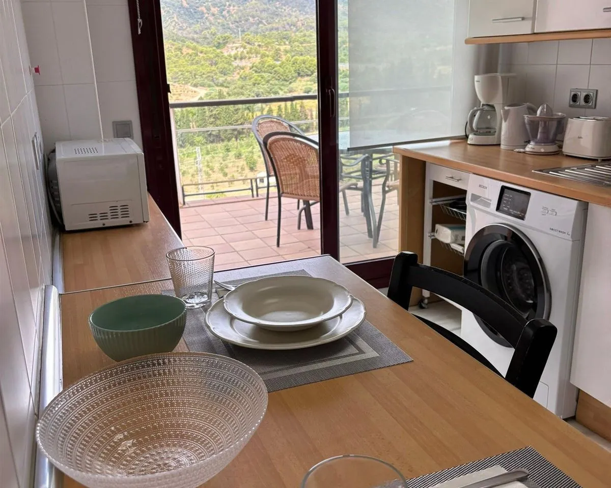 3f365672-de74-45e7-9f62-7b252fee57a7