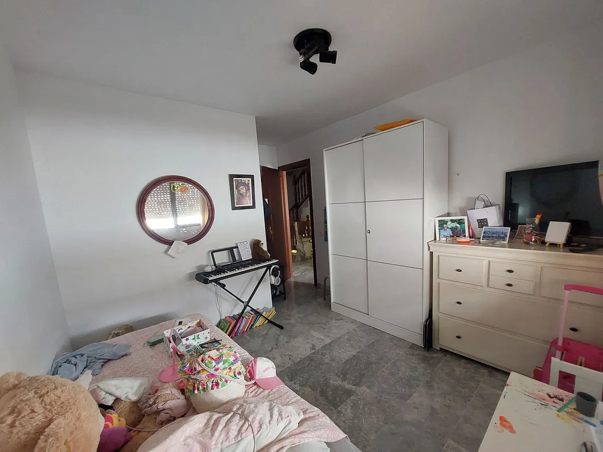 3bc5b8b1-f11b-4943-9cff-dbb53ef36c7f