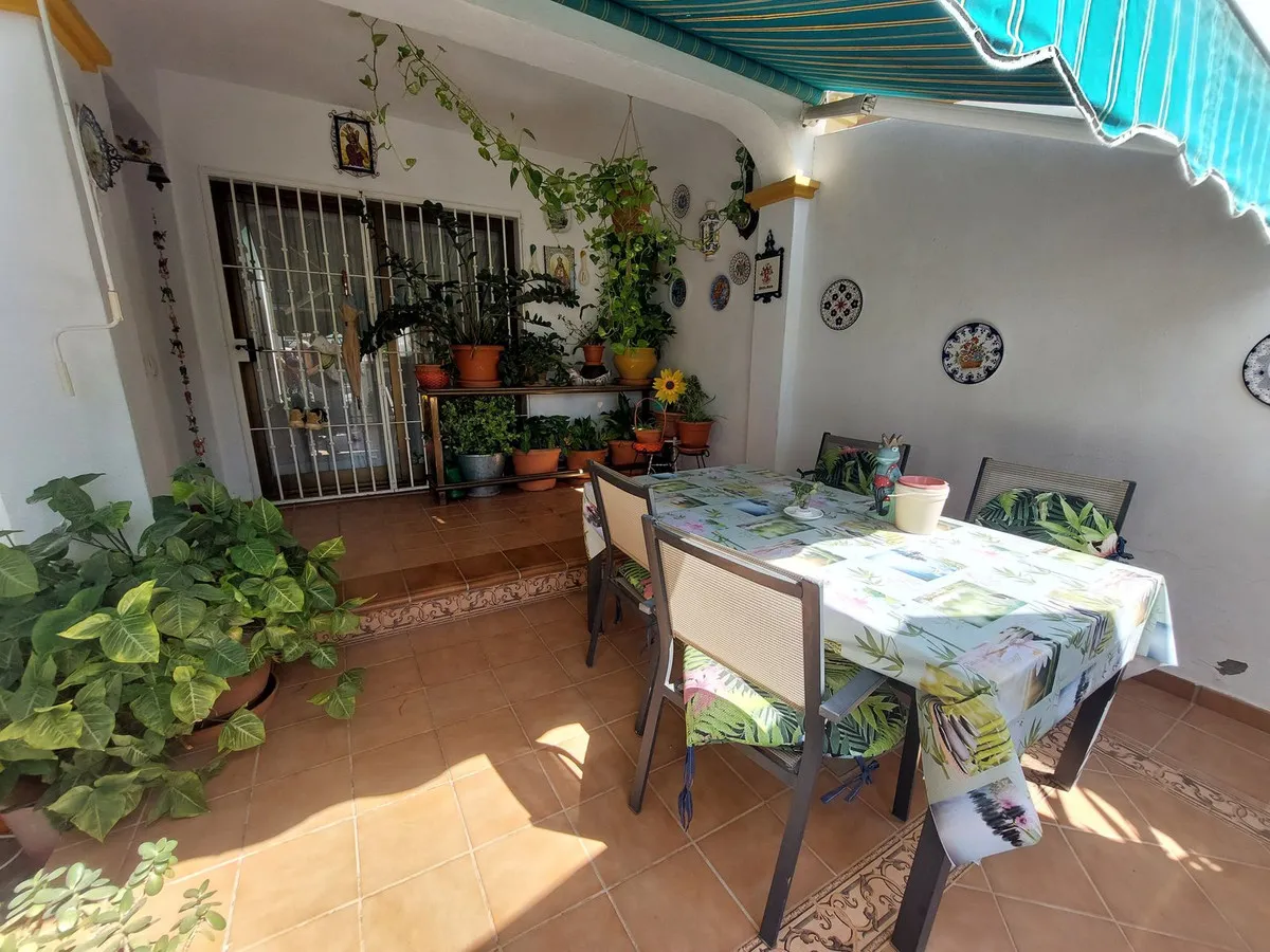 f0295d62-2548-4593-b2ab-034cea487819