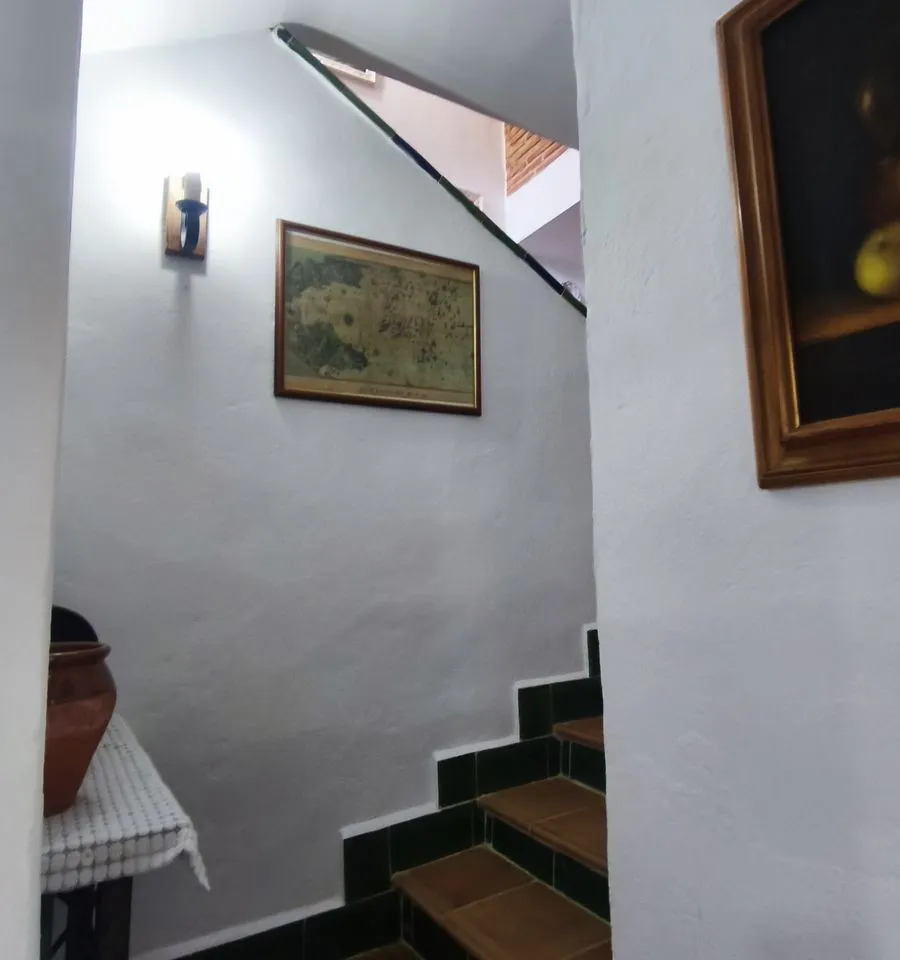 37bd57cf-fd72-403b-924d-e4b4f1a4e49a