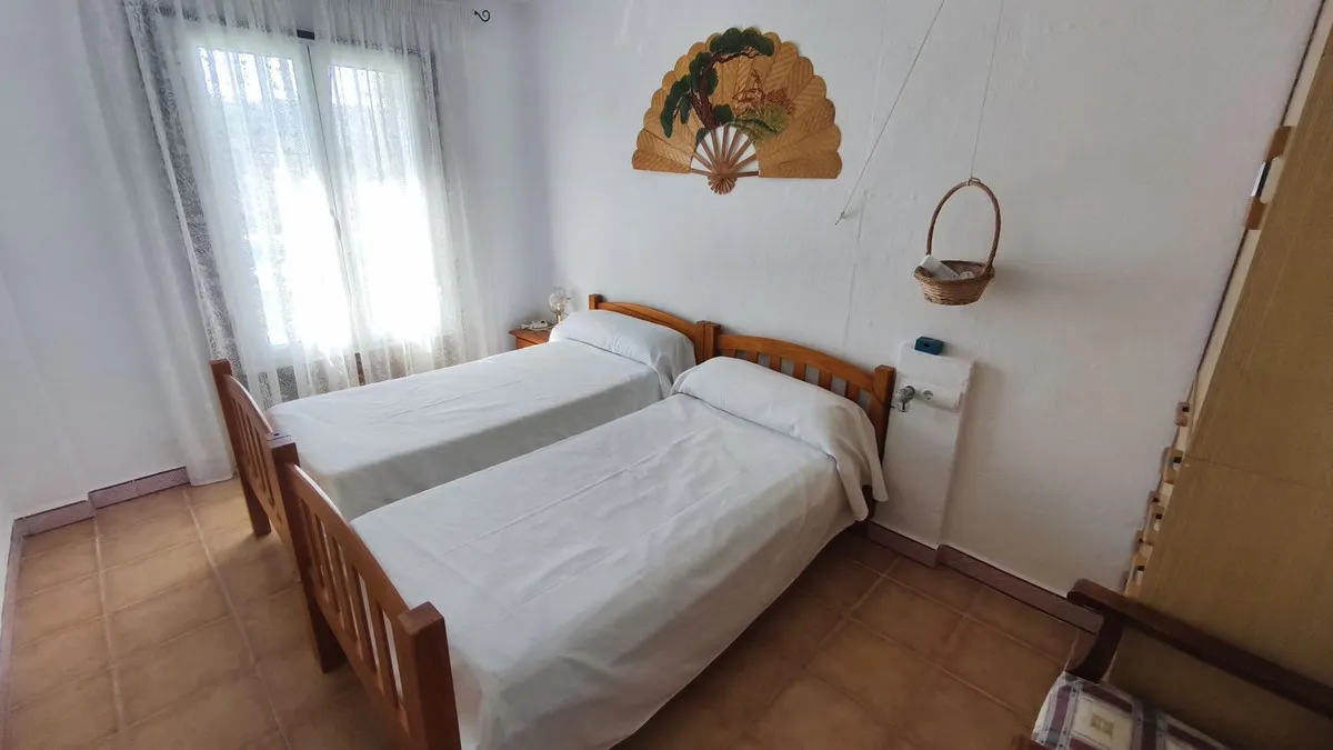 8800fb12-60f5-4b67-b371-673090b0c9ff