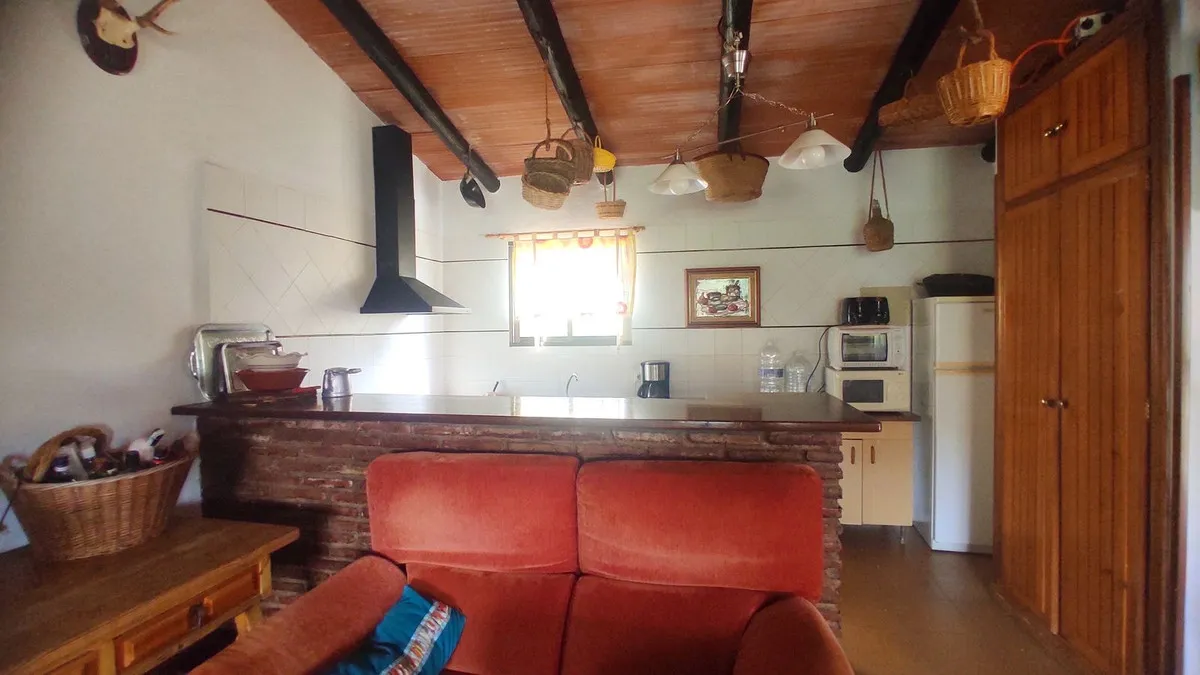 e8bc13cf-19c0-42cd-a2df-7575e1ea8d82