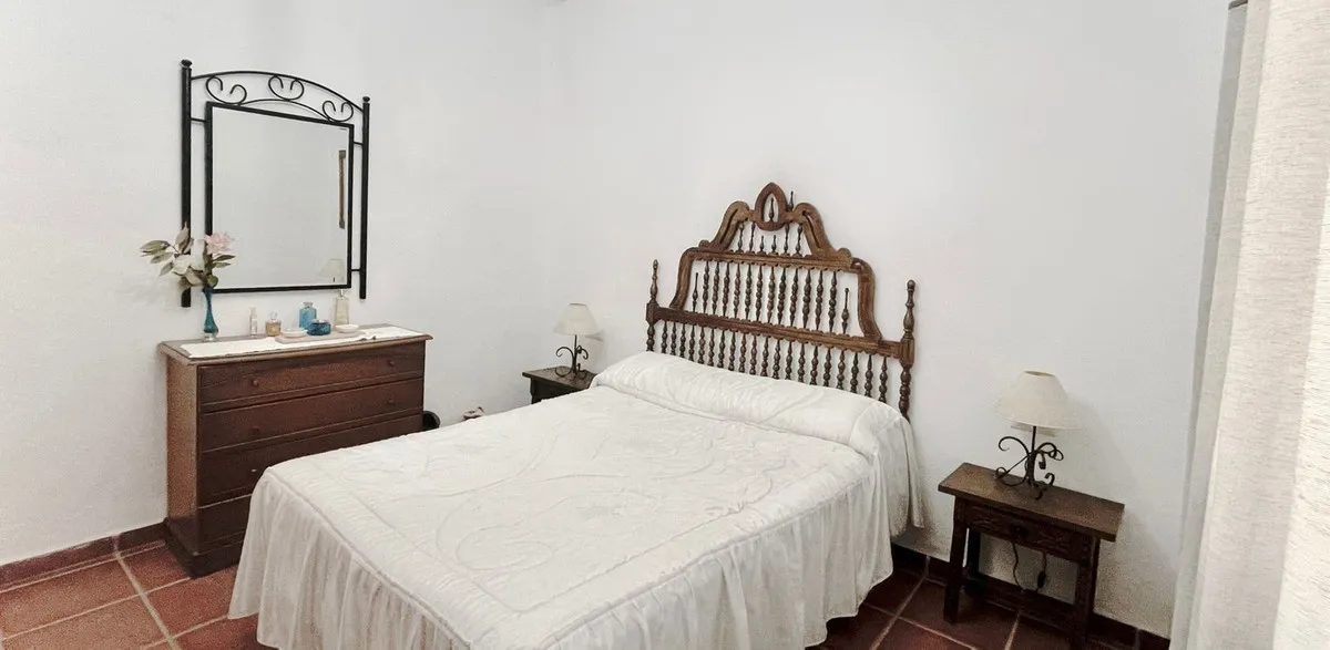 ac012ffe-55c5-4c33-ba62-07020fa62c86