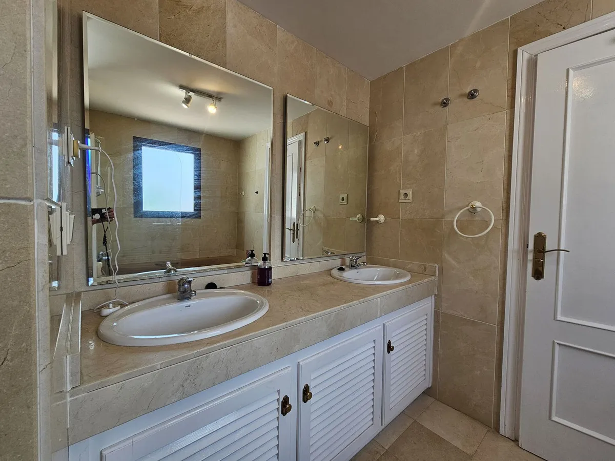 ef1bd1d4-c270-4b7e-a3ff-45419e18d10d