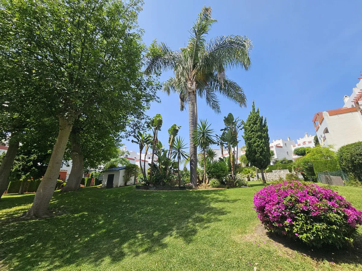 f4bc0ee0-081c-41da-9678-450c70eff01b