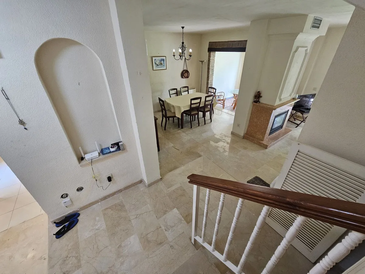 f66b3f75-77d9-4d82-a242-08b1e93fe313